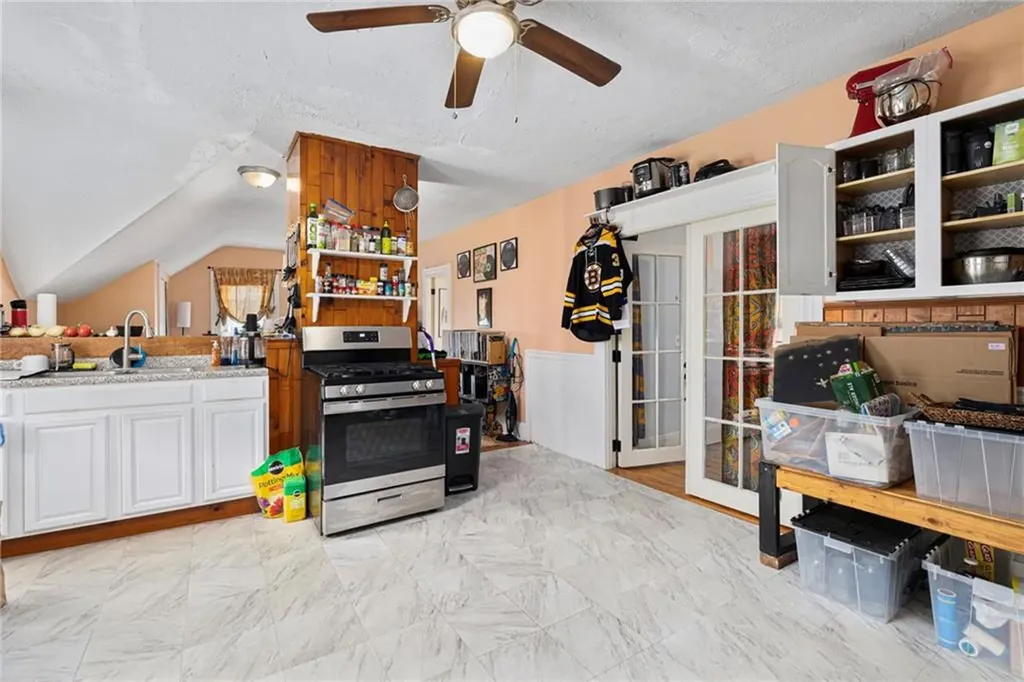 54 Barton Street Providence RI 02909