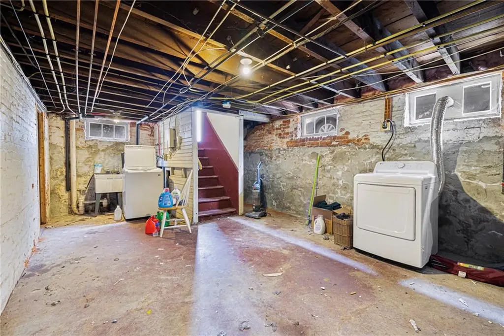 54 Barton Street Providence RI 02909