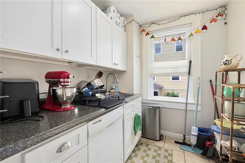 54 Barton Street Providence RI 02909