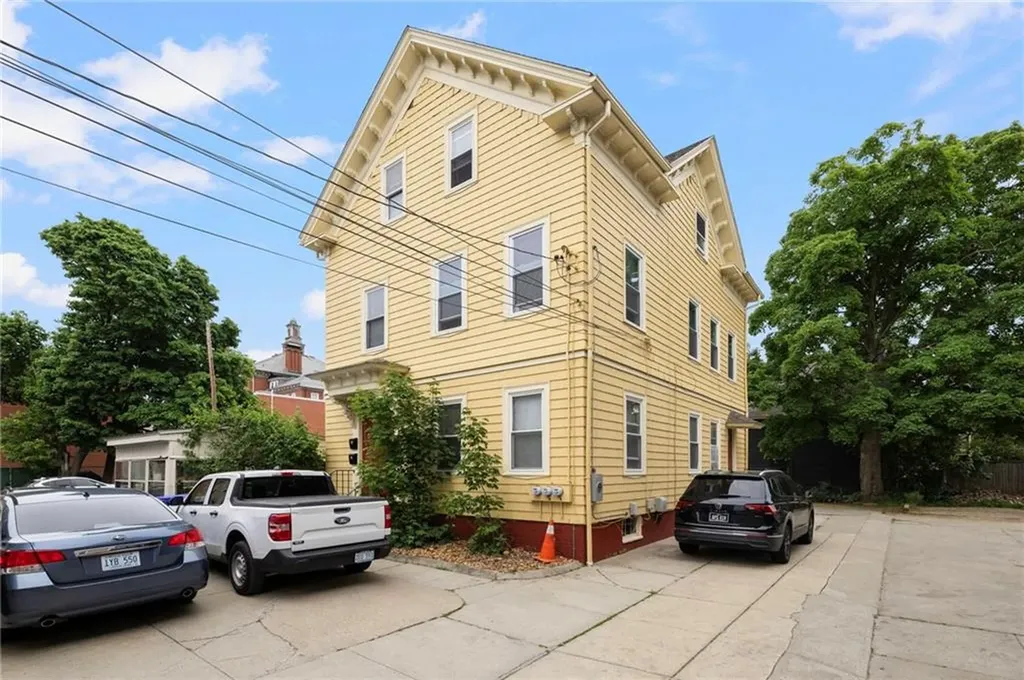 56 Barton Street Providence RI 02909
