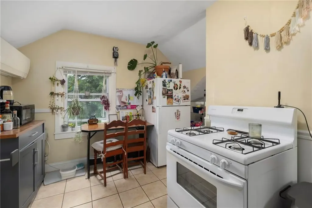 56 Barton Street Providence RI 02909