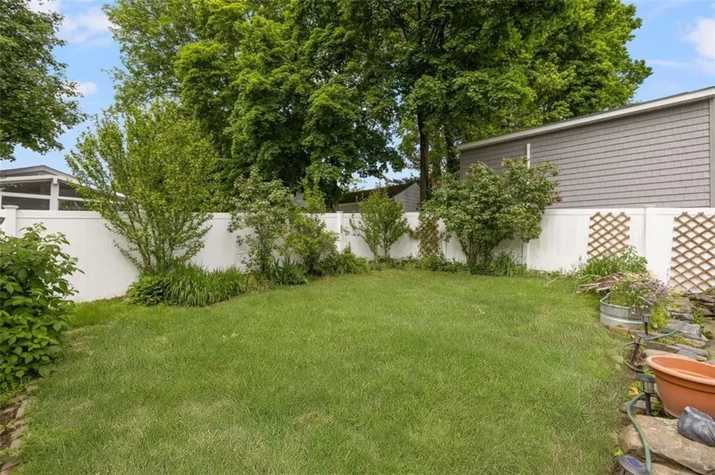25 Farm Street Cranston RI 02920