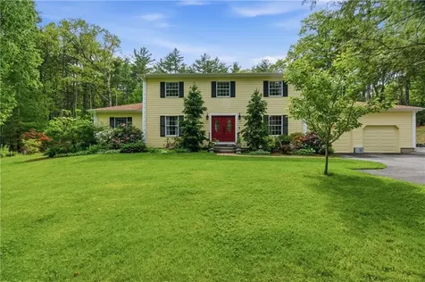 40 White Pine Drive Glocester RI 02814