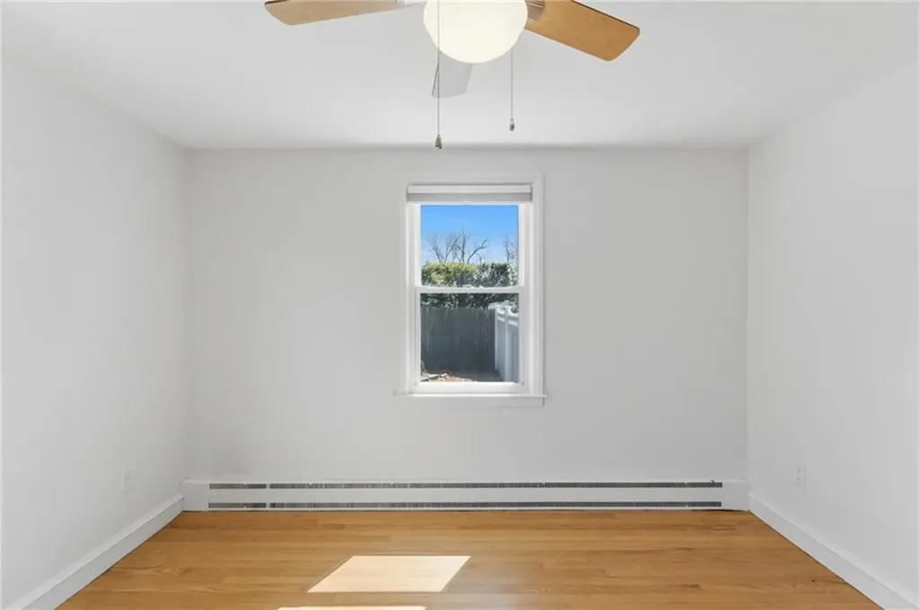 9 Tophill Circle Cranston RI 02920