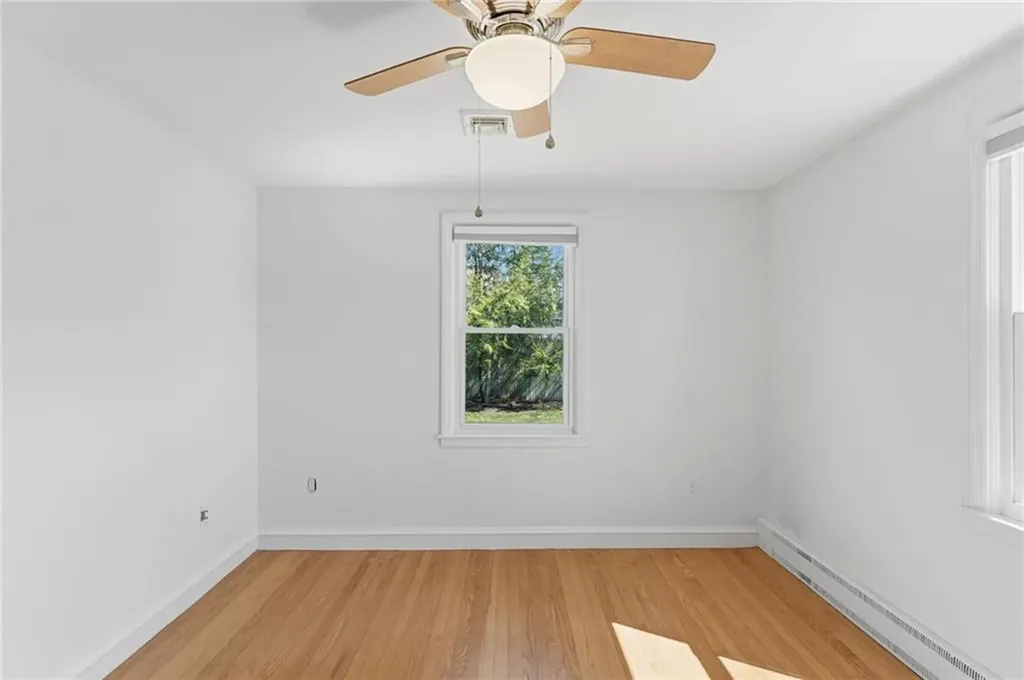9 Tophill Circle Cranston RI 02920