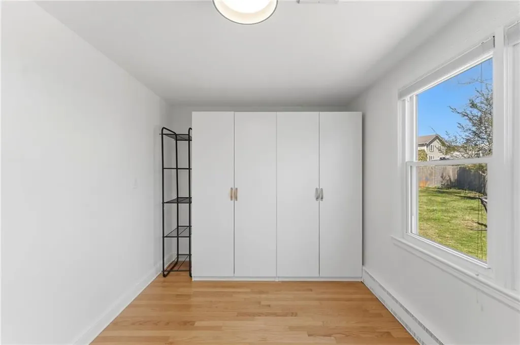 9 Tophill Circle Cranston RI 02920