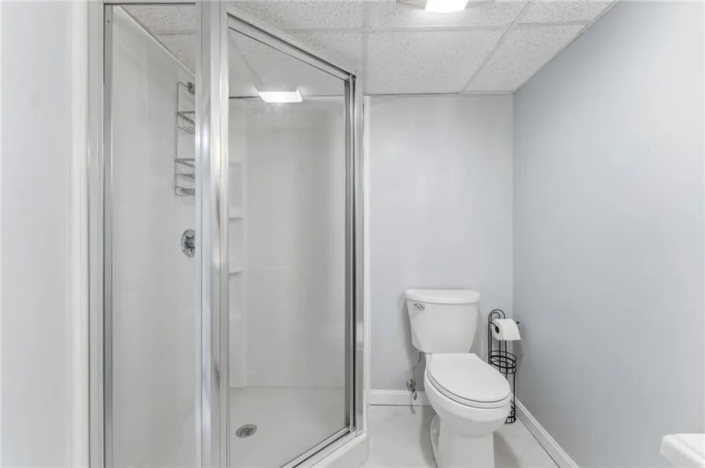 9 Tophill Circle Cranston RI 02920