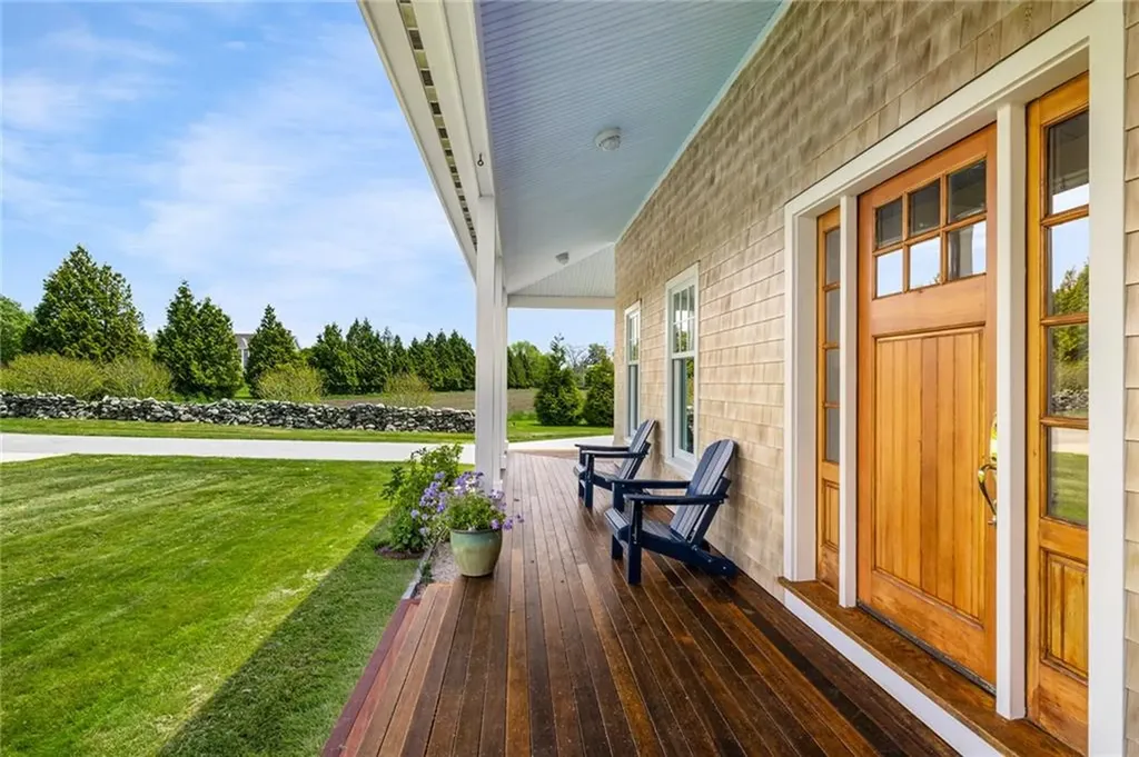 6 Moorings Way Little Compton RI 02837