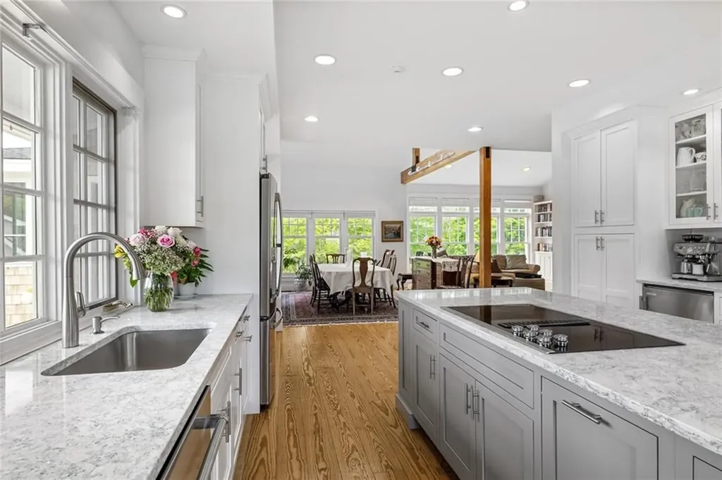 6 Moorings Way Little Compton RI 02837