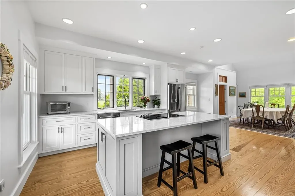 6 Moorings Way Little Compton RI 02837
