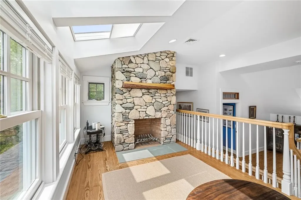 6 Moorings Way Little Compton RI 02837