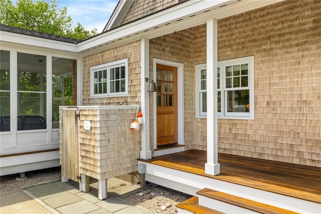 6 Moorings Way Little Compton RI 02837