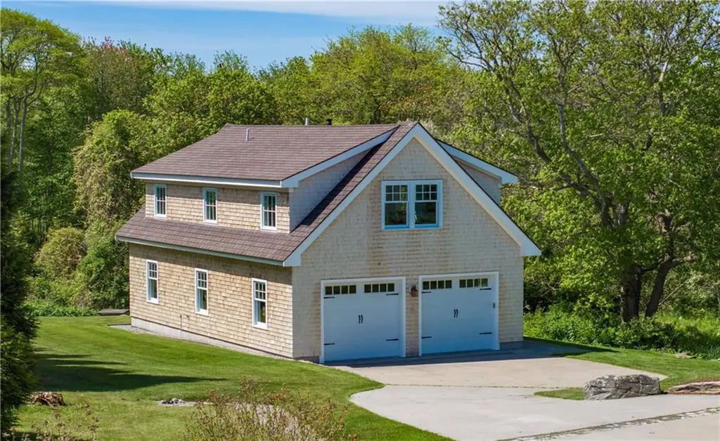 6 Moorings Way Little Compton RI 02837