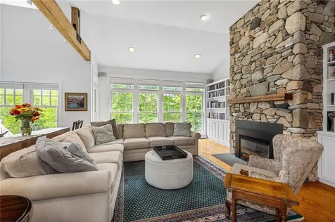 6 Moorings Way Little Compton RI 02837