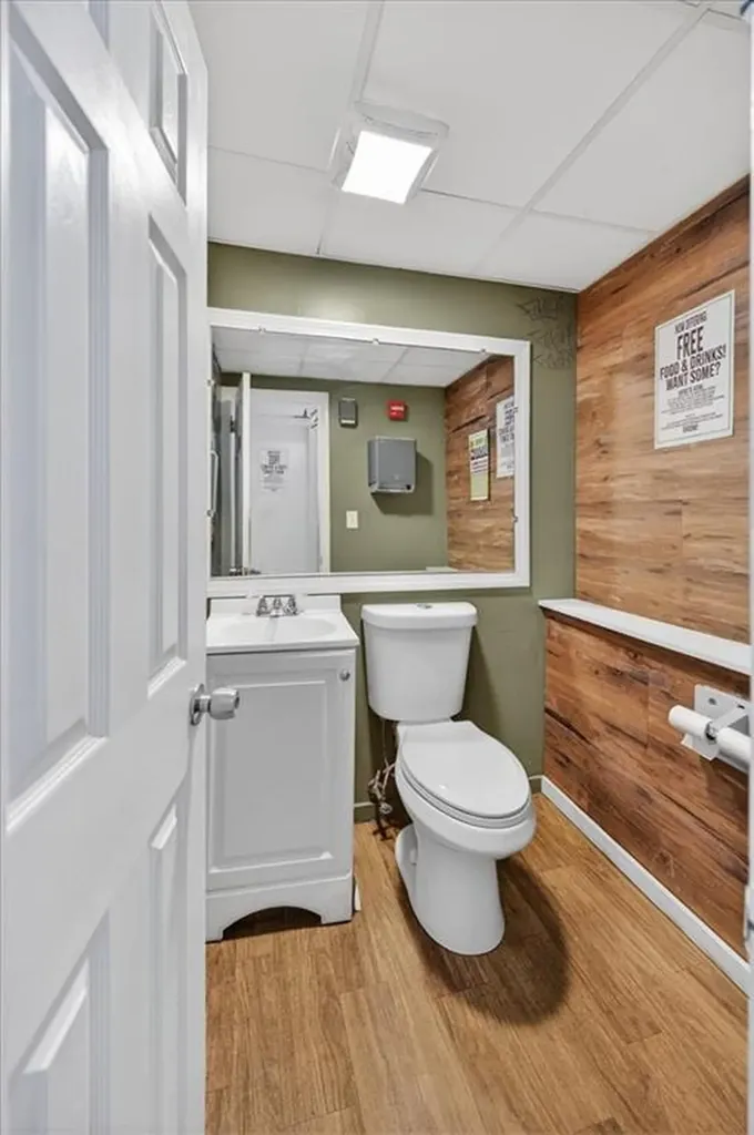 80 Greenville Avenue Johnston RI 02919