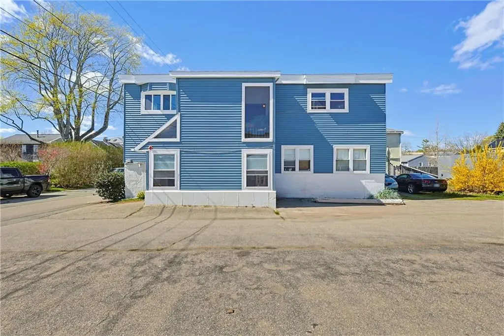 33 Halsey Street Newport RI 02840