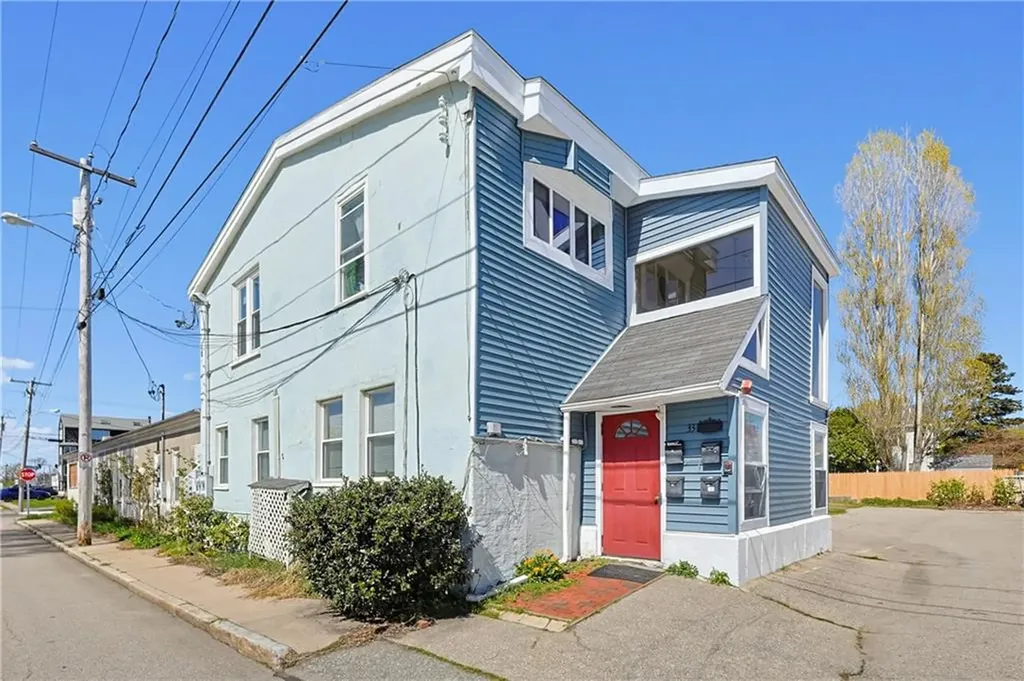 33 Halsey Street Newport RI 02840