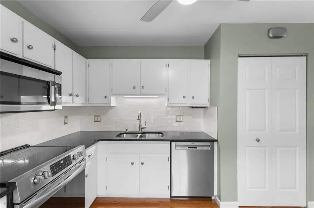 565 Quaker Lane West Warwick RI 02893