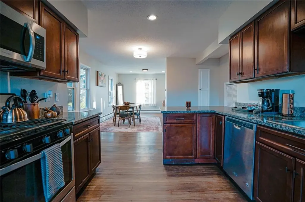 59 Bourne Avenue East Providence RI 02916