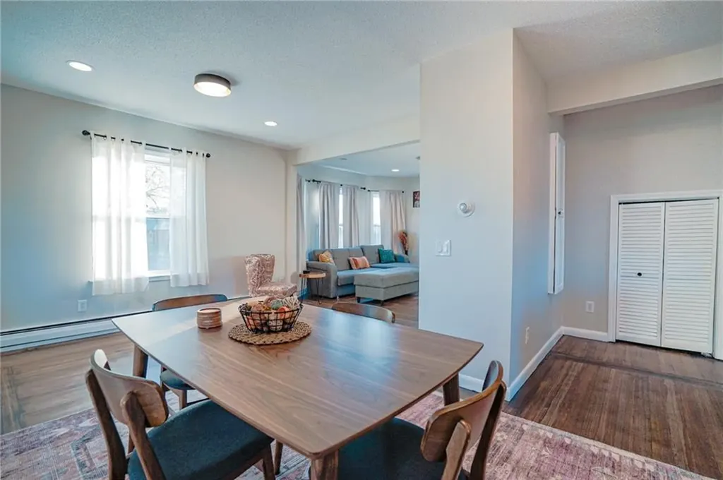 59 Bourne Avenue East Providence RI 02916