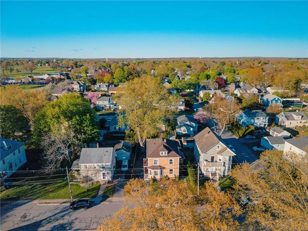 59 Bourne Avenue East Providence RI 02916