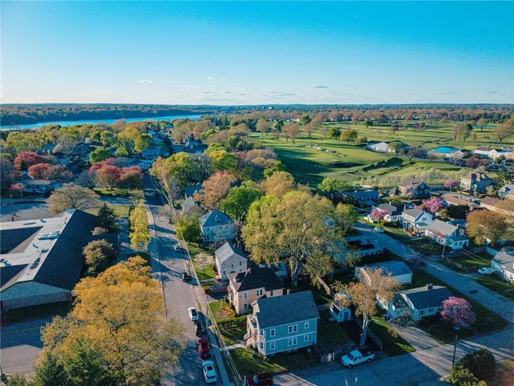 59 Bourne Avenue East Providence RI 02916