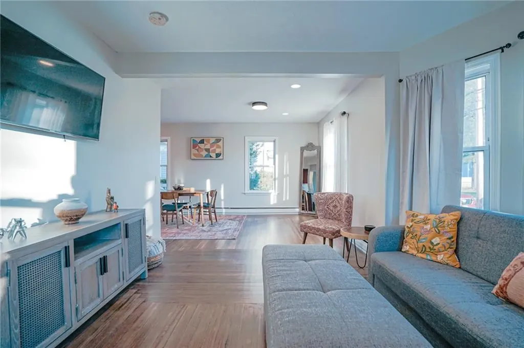 59 Bourne Avenue East Providence RI 02916