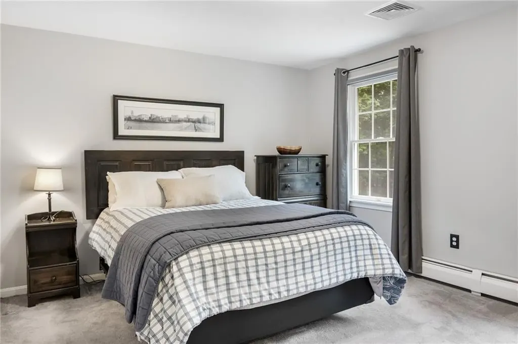 91 Woodridge Drive North Kingstown RI 02874