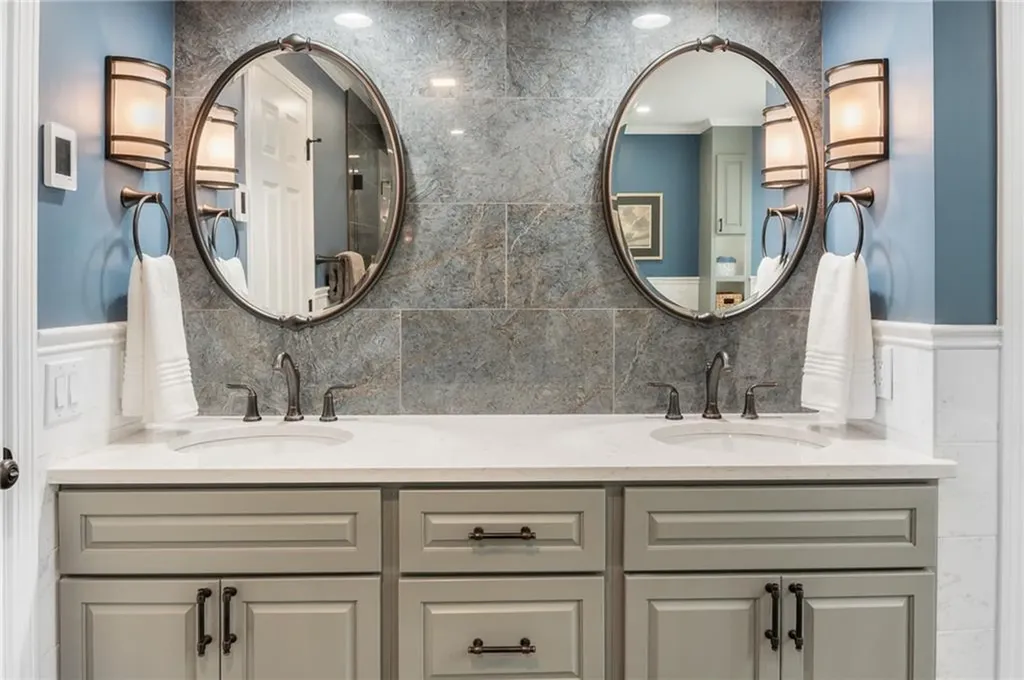 91 Woodridge Drive North Kingstown RI 02874