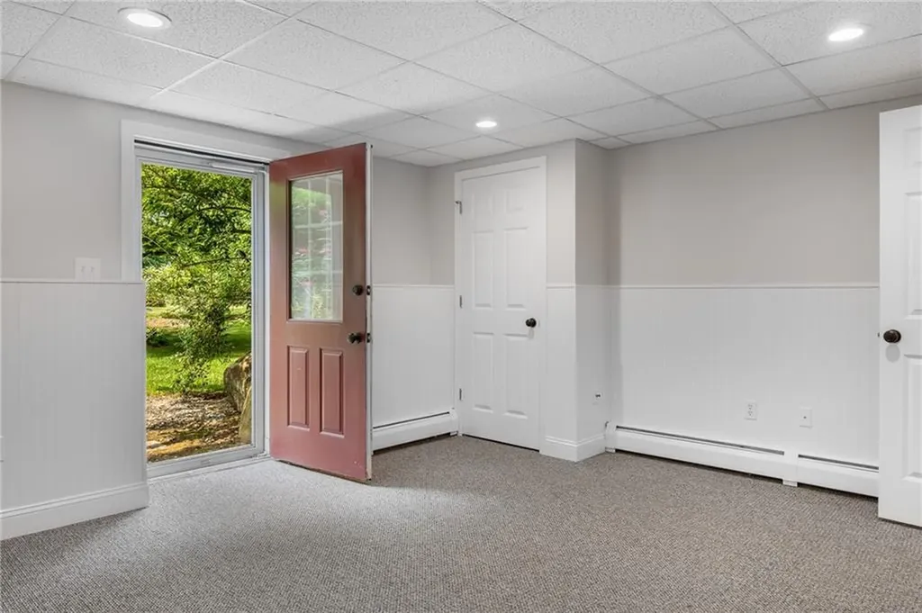 91 Woodridge Drive North Kingstown RI 02874