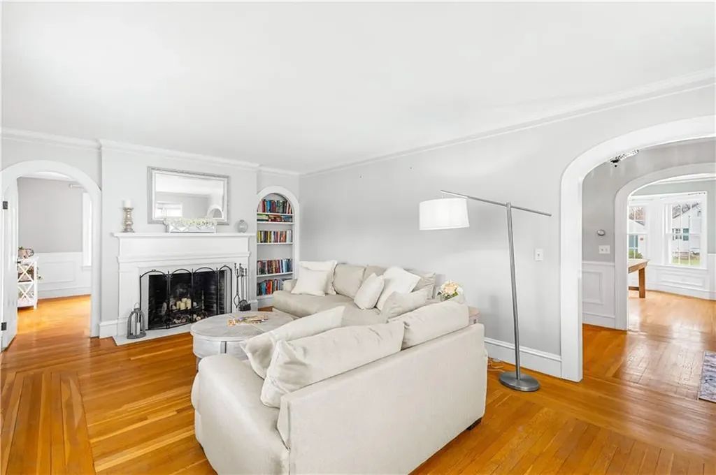 46 North Country Club Drive Warwick RI 02888