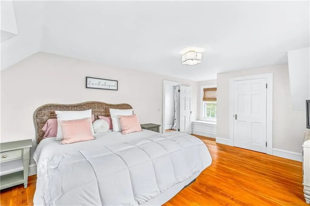 46 North Country Club Drive Warwick RI 02888