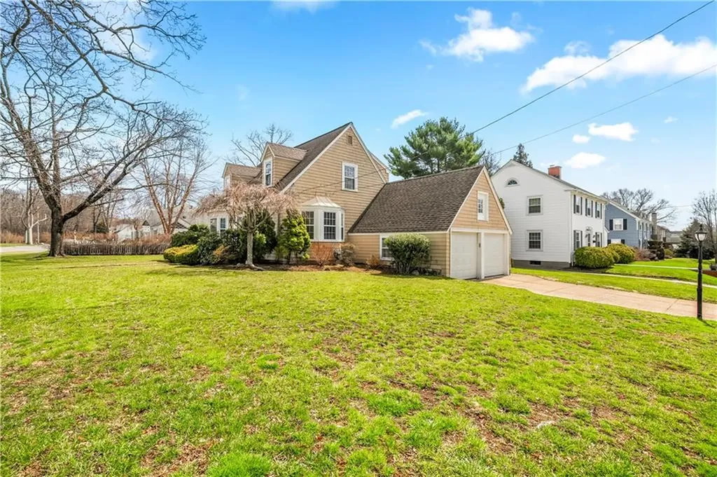 46 North Country Club Drive Warwick RI 02888