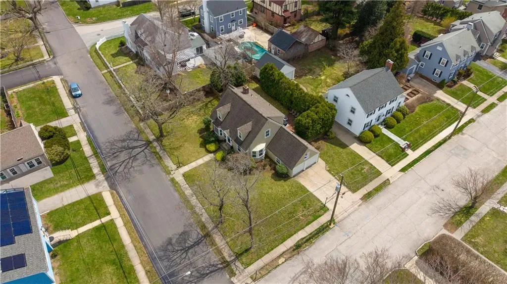 46 North Country Club Drive Warwick RI 02888