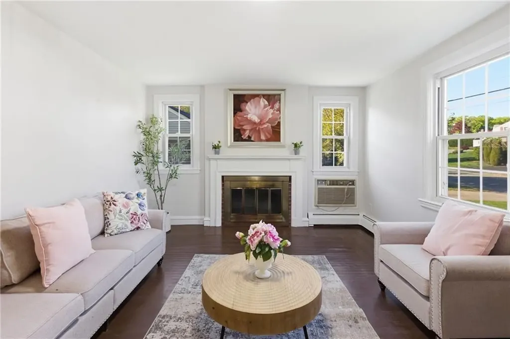 61 Rose Hill Drive Cranston RI 02920