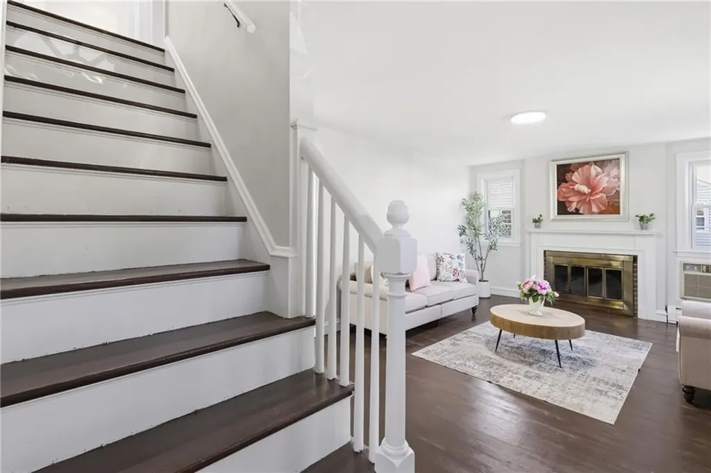 61 Rose Hill Drive Cranston RI 02920