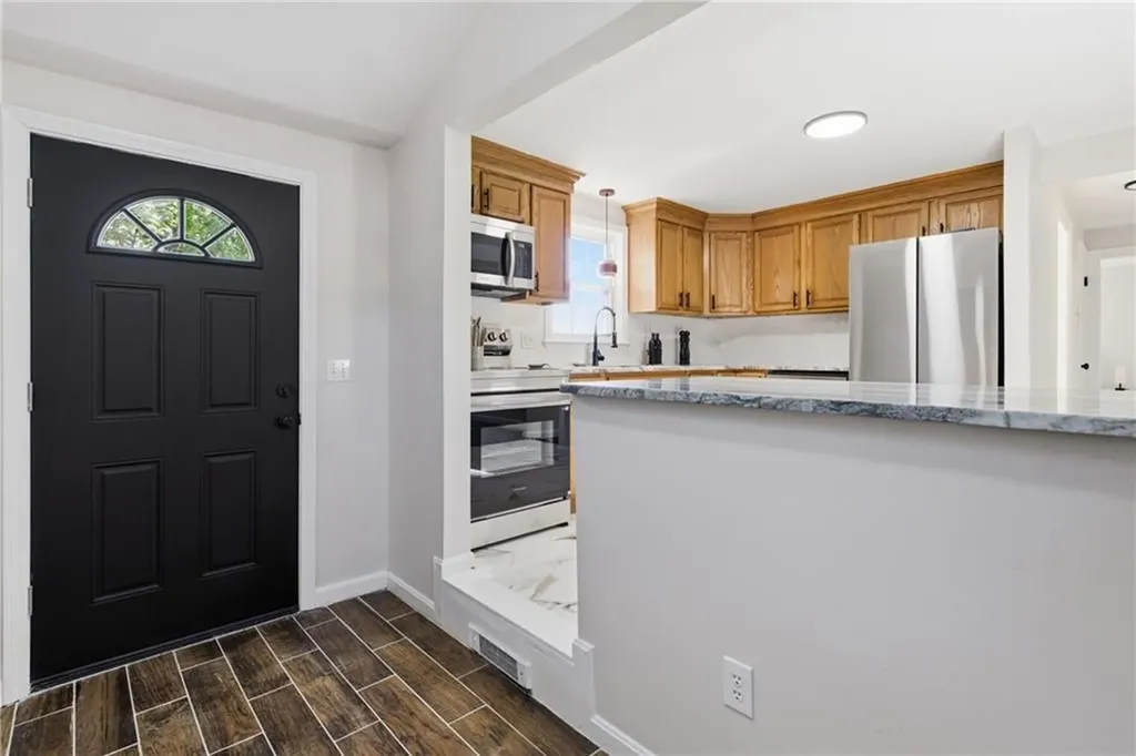 61 Rose Hill Drive Cranston RI 02920