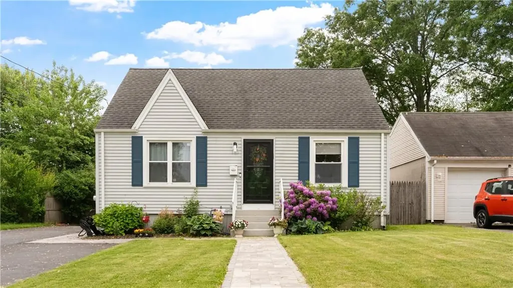 162 Thatcher Street East Providence RI 02916