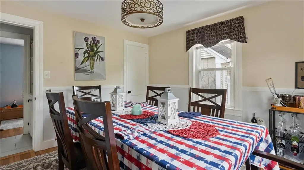 162 Thatcher Street East Providence RI 02916