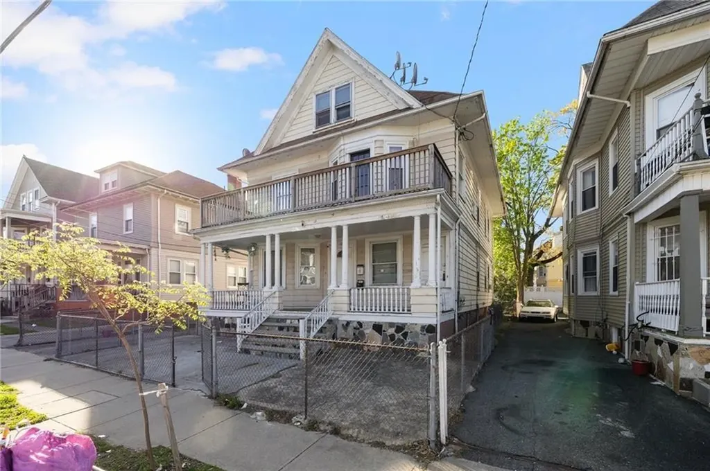 108 Lenox Avenue Providence RI 02907