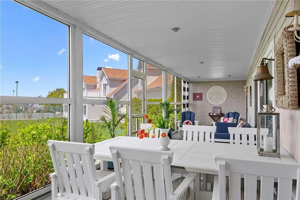 34 Wimbledon Circle Portsmouth RI 02871