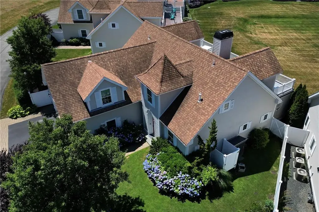 34 Wimbledon Circle Portsmouth RI 02871