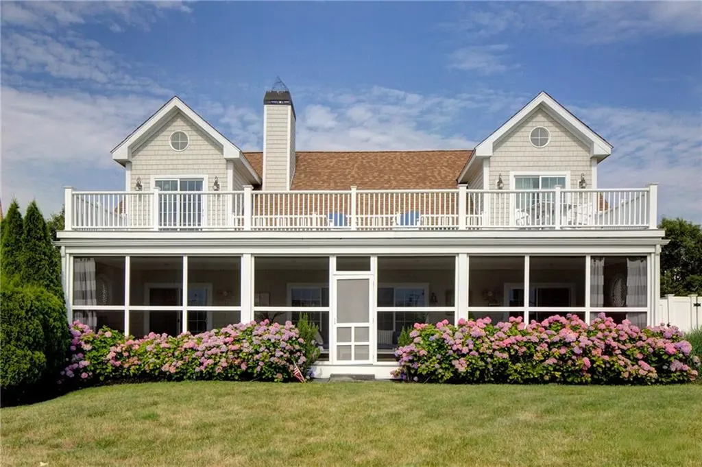 34 Wimbledon Circle Portsmouth RI 02871