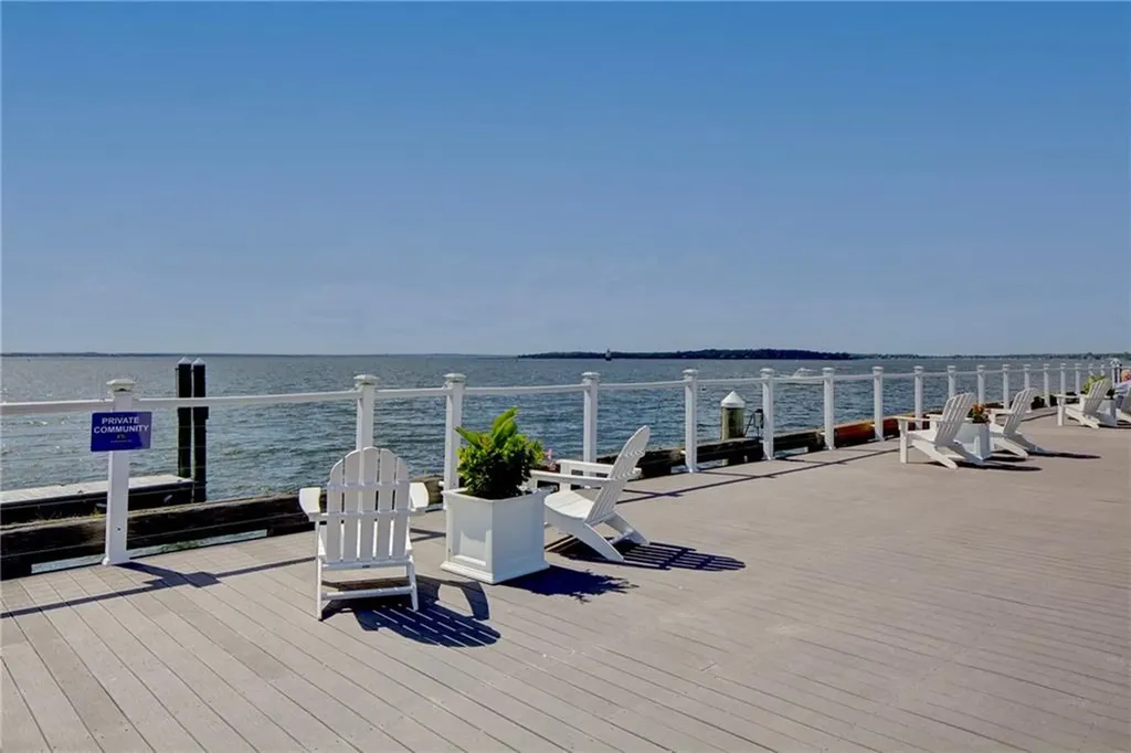 34 Wimbledon Circle Portsmouth RI 02871