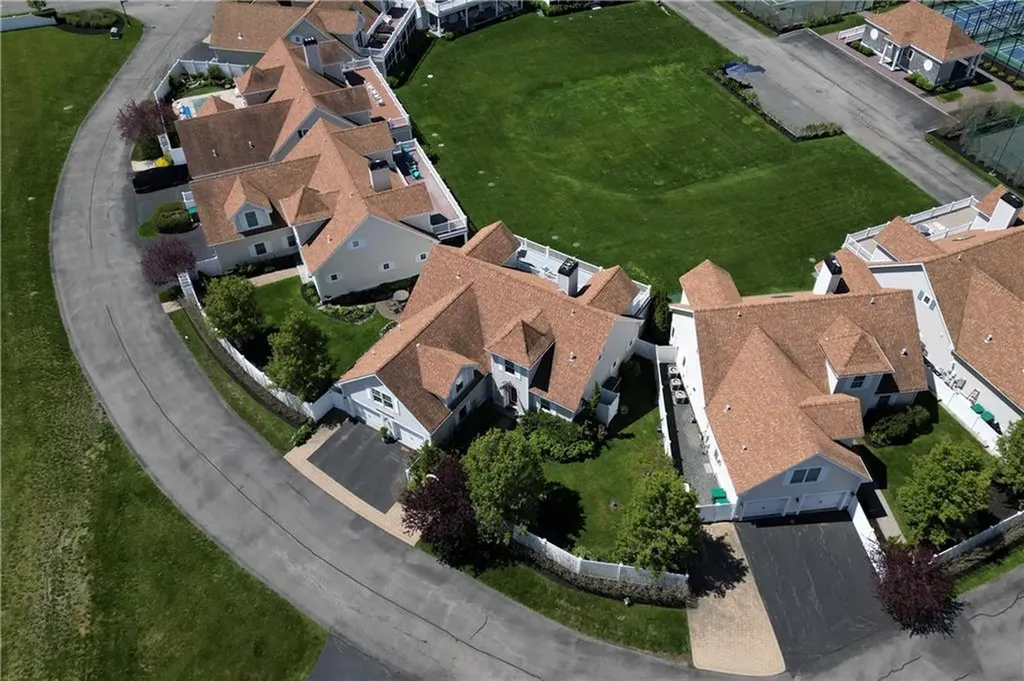 34 Wimbledon Circle Portsmouth RI 02871