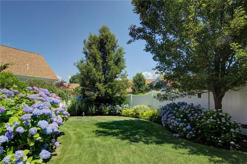 34 Wimbledon Circle Portsmouth RI 02871