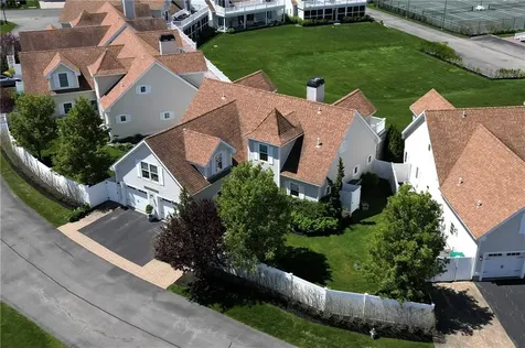 34 Wimbledon Circle Portsmouth RI 02871