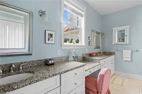 34 Wimbledon Circle Portsmouth RI 02871