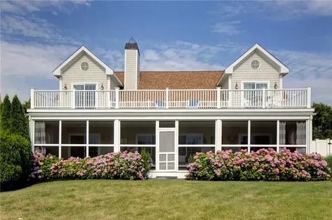 34 Wimbledon Circle Portsmouth RI 02871
