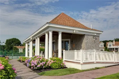 34 Wimbledon Circle Portsmouth RI 02871
